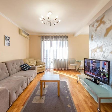 Apartment On Triokhsviatytelska Kijów Zewnętrze zdjęcie