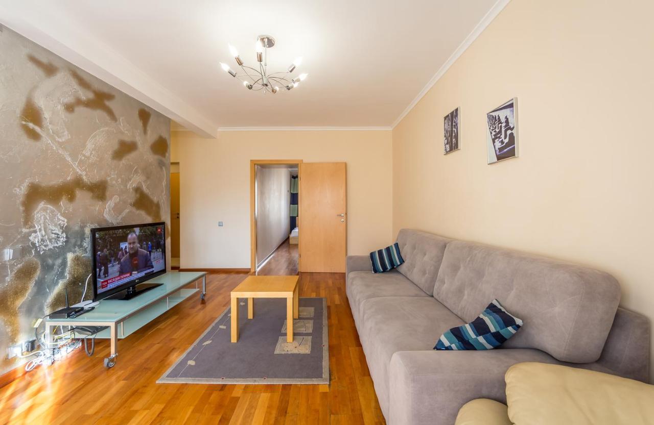 Apartment On Triokhsviatytelska Kijów Zewnętrze zdjęcie